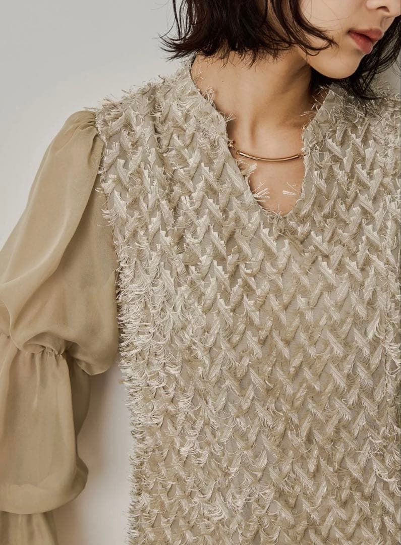 【美品未使用】niana デザインスリーブシャギードレス 結婚式