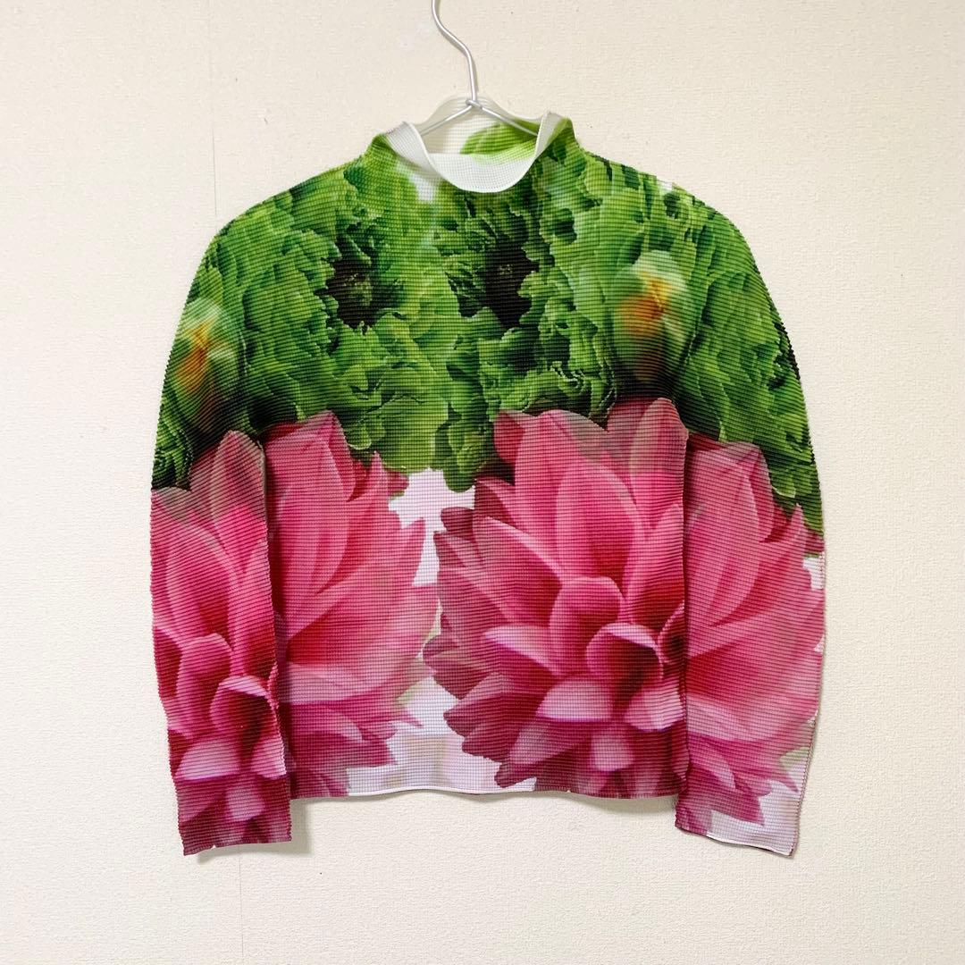 me ISSEY MIYAKE　ワッフルプリーツトップス　花柄長袖ブラウス