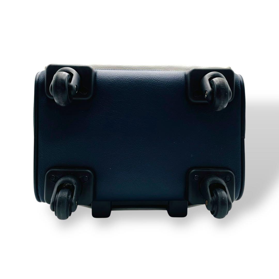 美品 CASTELBAJAC キャリーケース レザー ホワイト 鍵付き 大容量