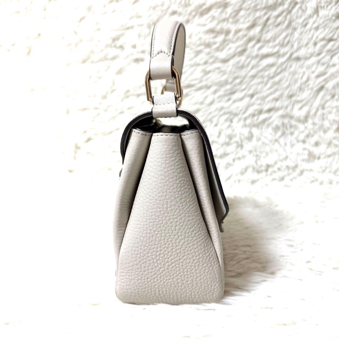 美品✨FURLA ダフネ ショルダーバッグ 2way 現行 アイボリー