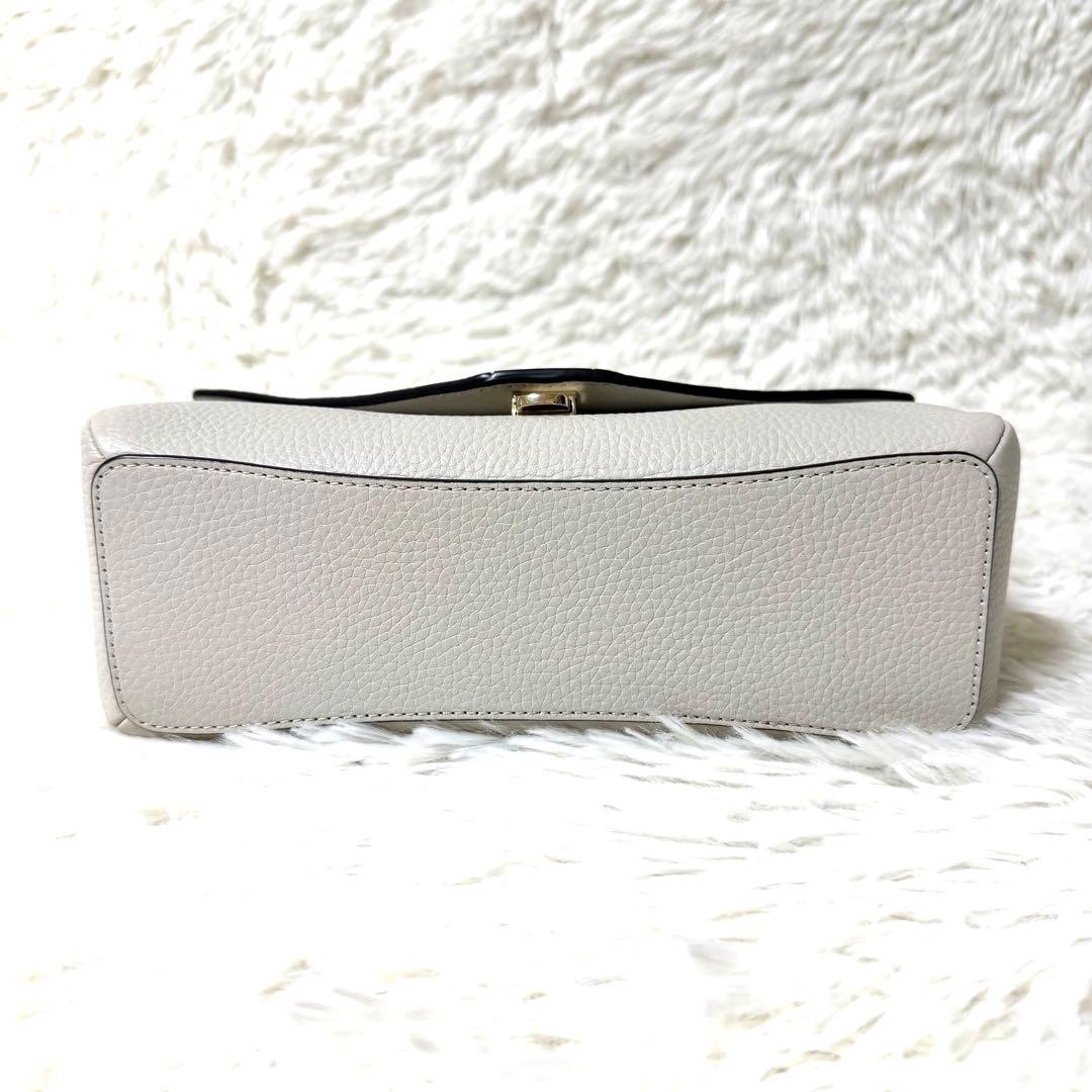 美品✨FURLA ダフネ ショルダーバッグ 2way 現行 アイボリー