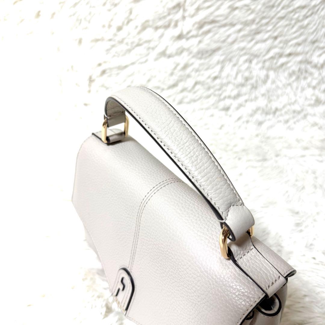 美品✨FURLA ダフネ ショルダーバッグ 2way 現行 アイボリー