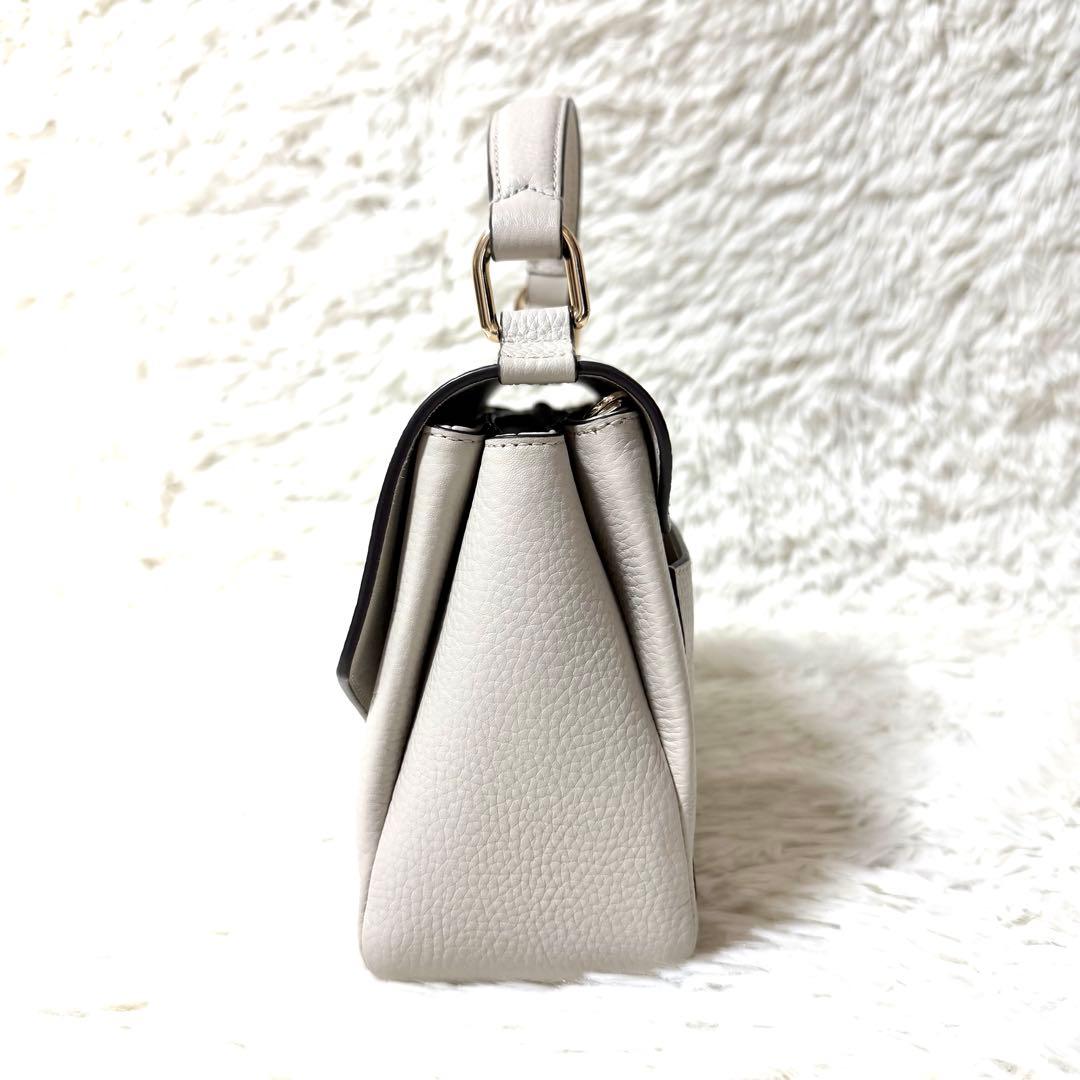 美品✨FURLA ダフネ ショルダーバッグ 2way 現行 アイボリー