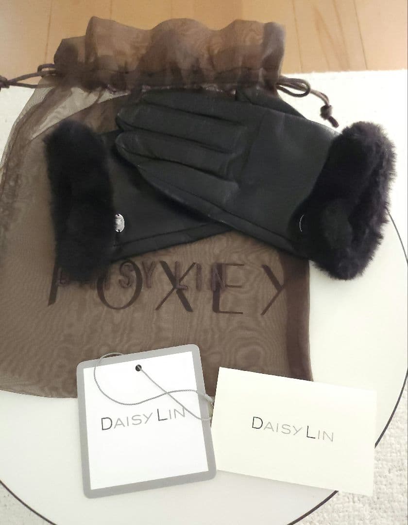 DAISY LIN❤️Coco Gloves with Love Fur 手袋