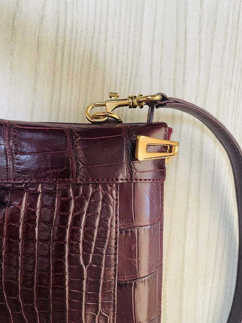 クロコダイルバッグ(クラッチ、ショルダー付け替えハンドル2本)