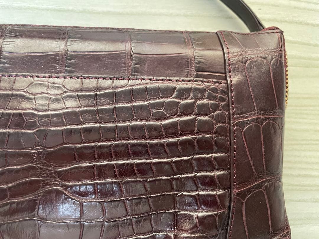 クロコダイルバッグ(クラッチ、ショルダー付け替えハンドル2本)