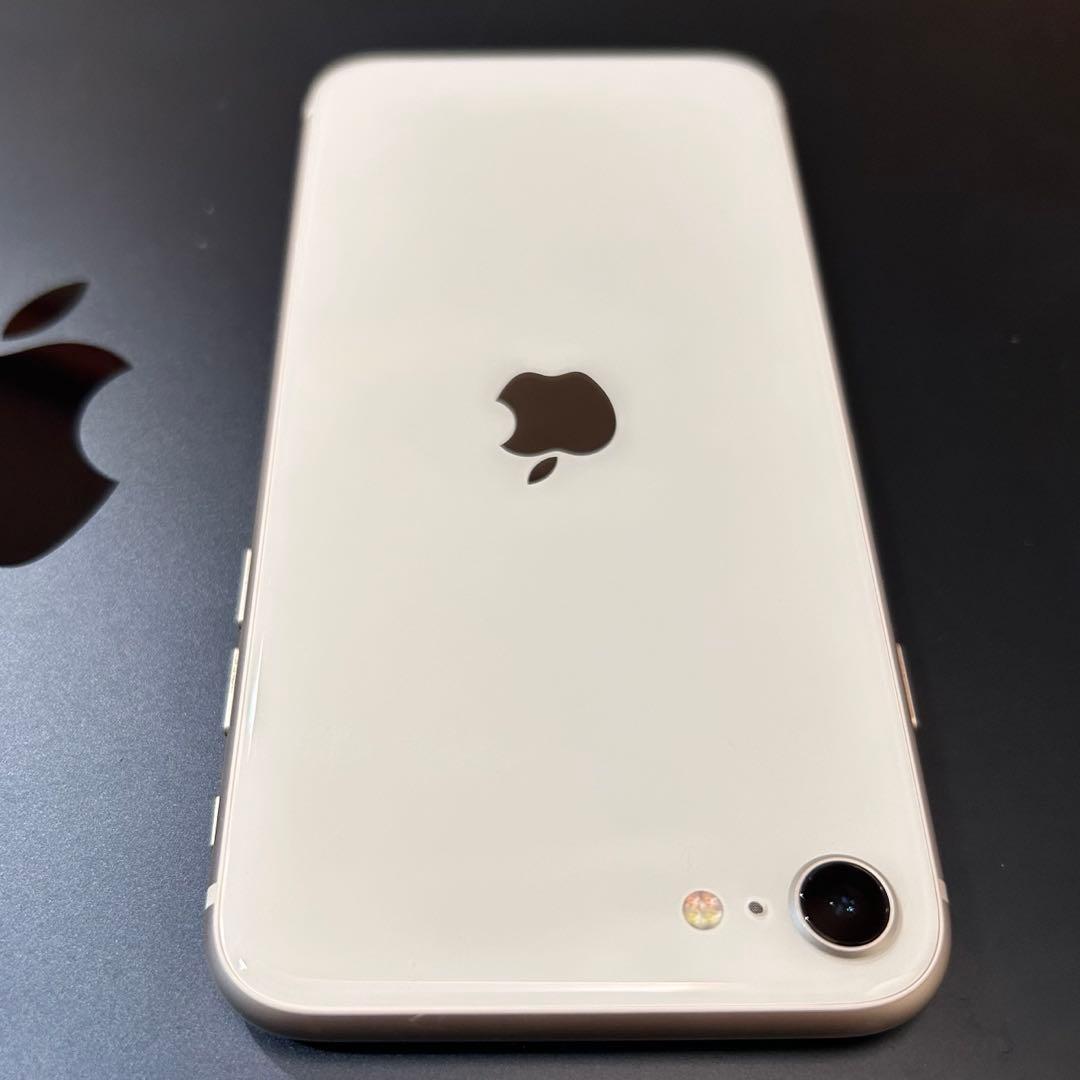 iPhone SE3 第3世代 64GB