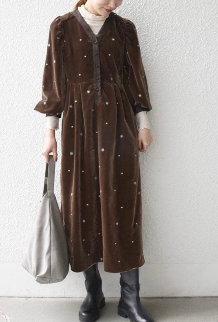 SHIPS any ポリエステル ベロア 刺繍 タック フレア ワンピース