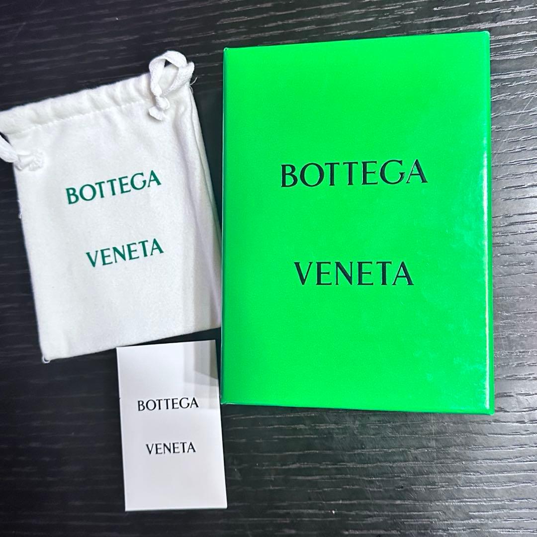 BOTTEGA VENETA iPhone14 PRO 用カバー 733830