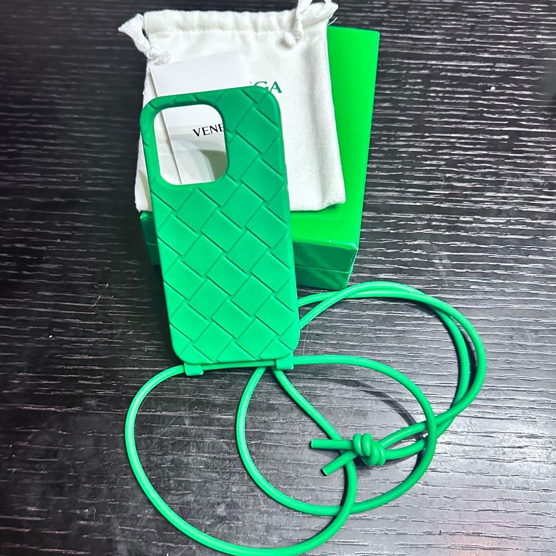 BOTTEGA VENETA iPhone14 PRO 用カバー 733830