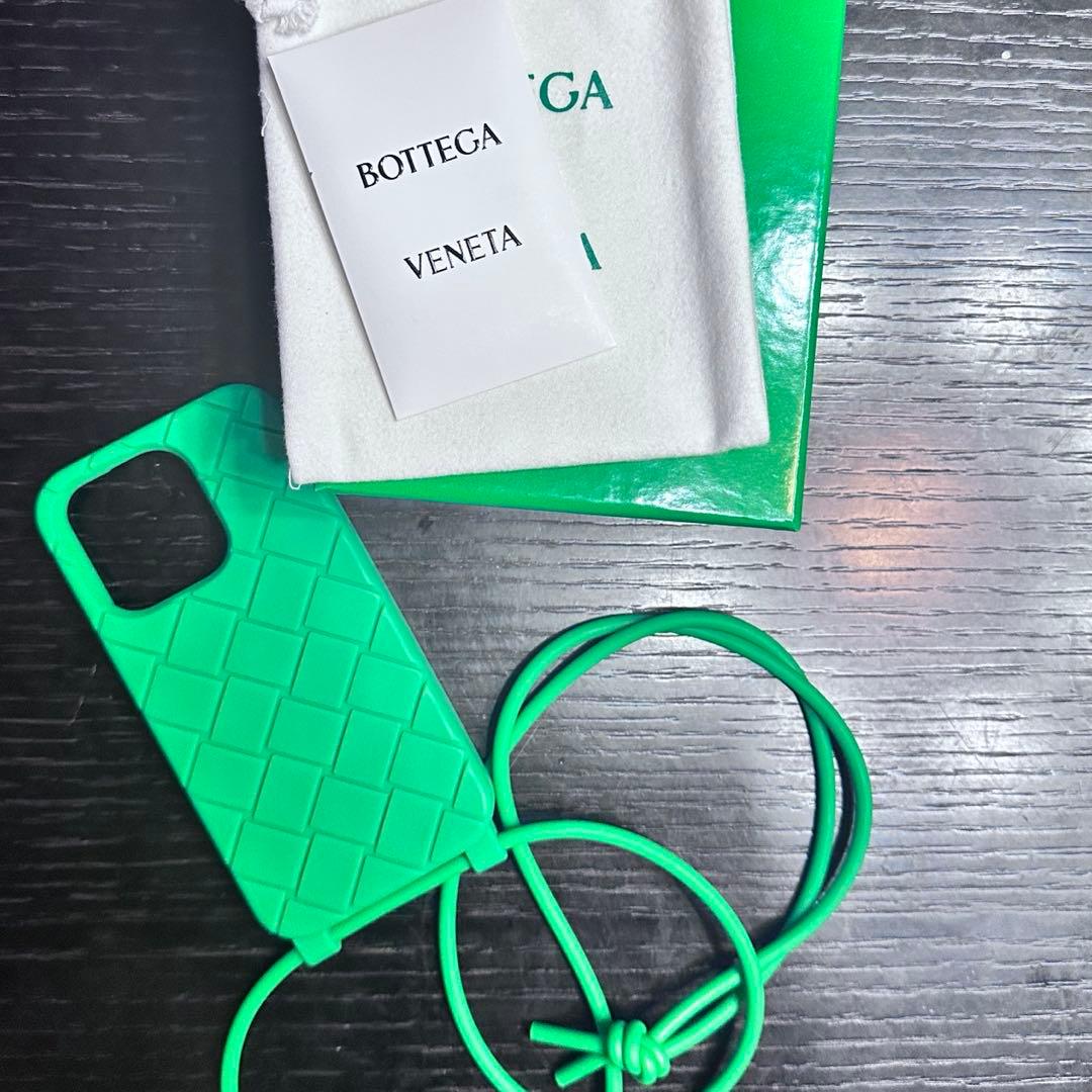 BOTTEGA VENETA iPhone14 PRO 用カバー 733830