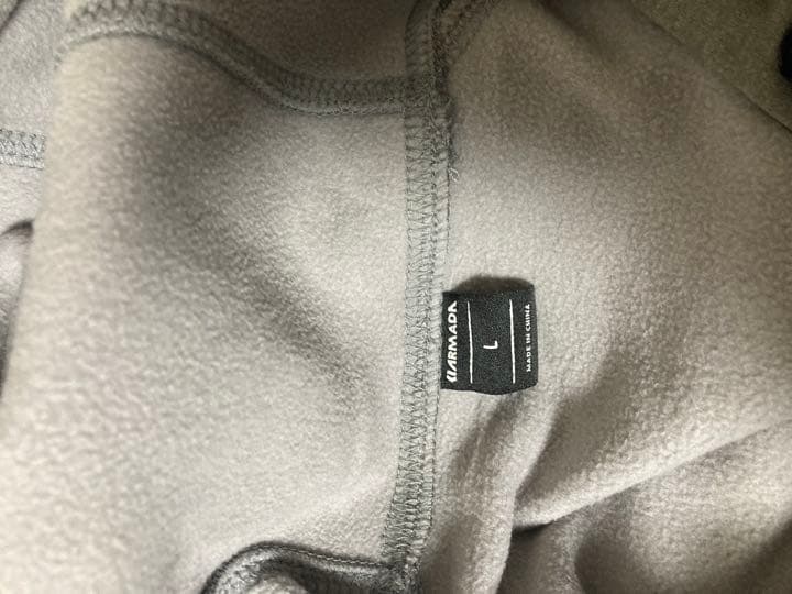 値下げしました！　アルマダ　撥水　パーカー