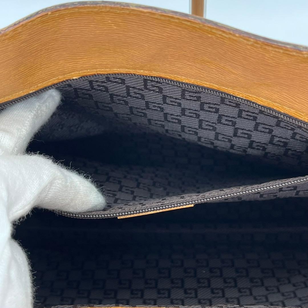 GUCCI ハンドバッグ ビジネスバッグ ゴールド金具 A4可能 本革 男女可能