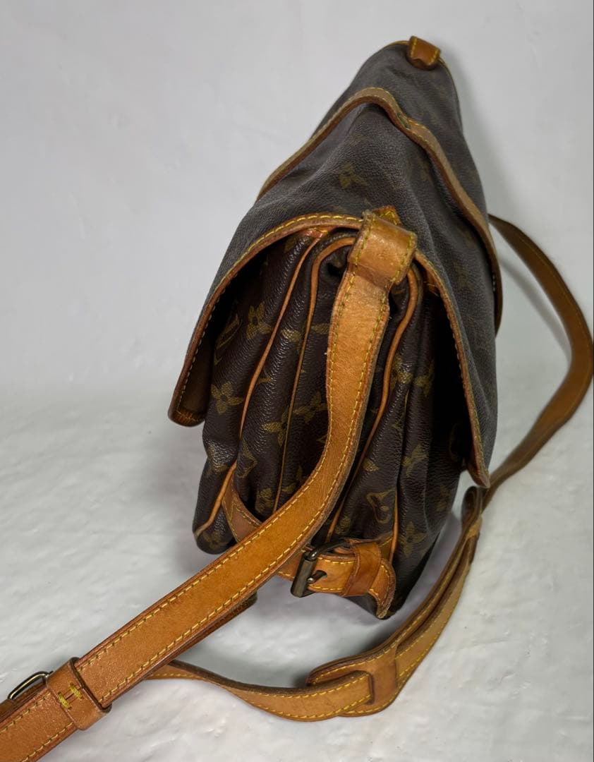 ルイヴィトン　ソミュール35　ショルダーバッグ　モノグラム LV