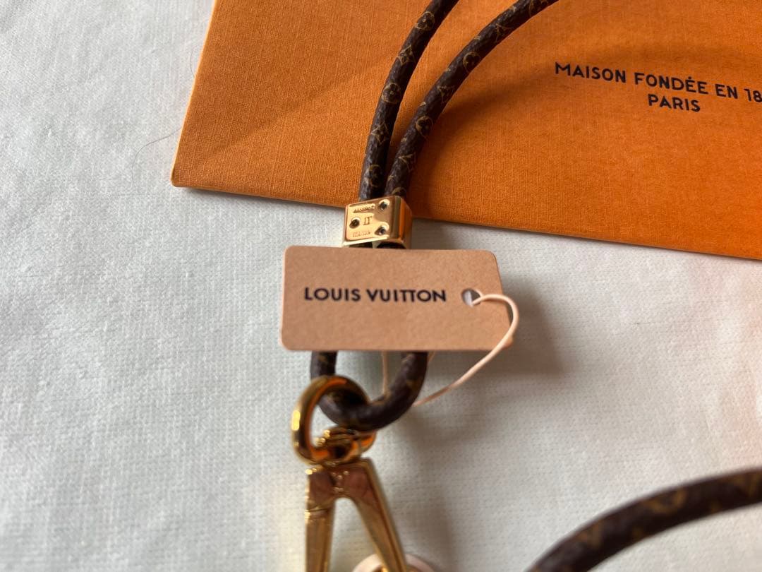 LOUIS VUITTON ストラップ ホワイト ゴールド