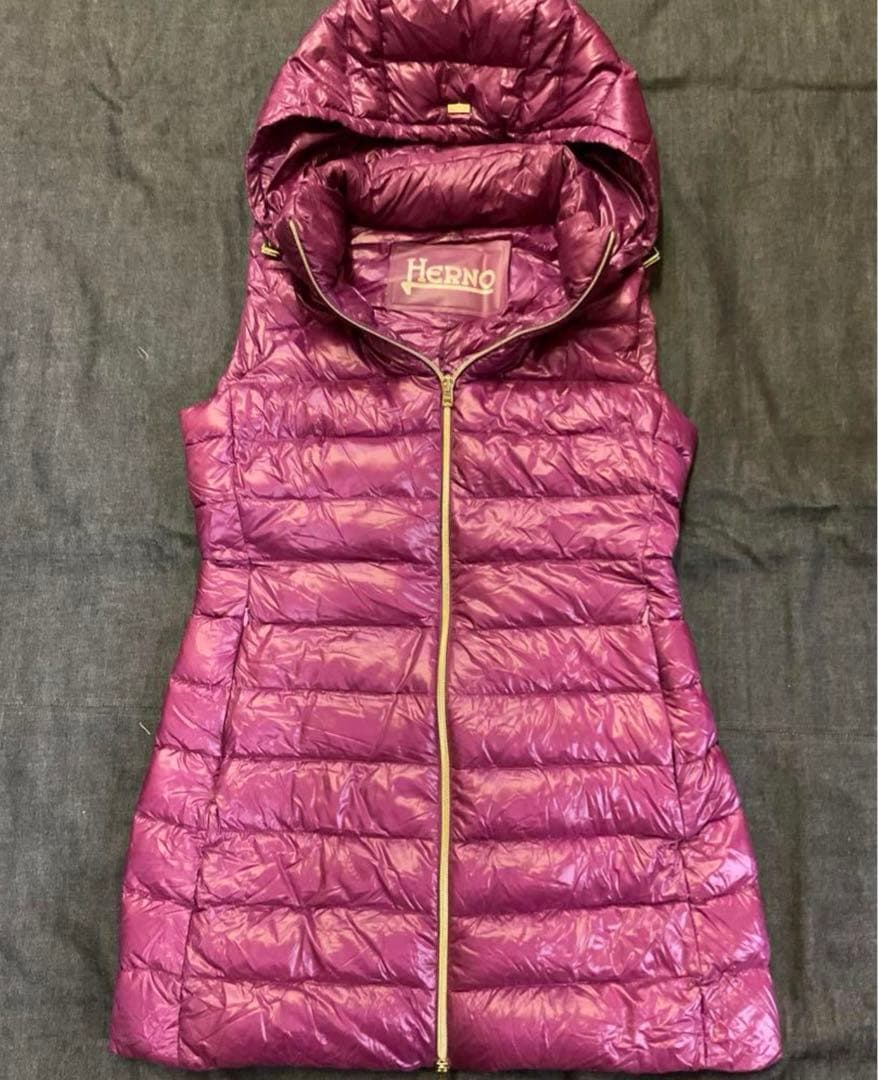 HERNO ダウンベスト 42サイズ 美品