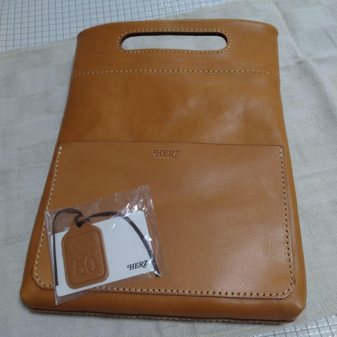 【未使用】HERZ ヘルツ 手持ちもできるバッグインバッグ（カスタムあり）