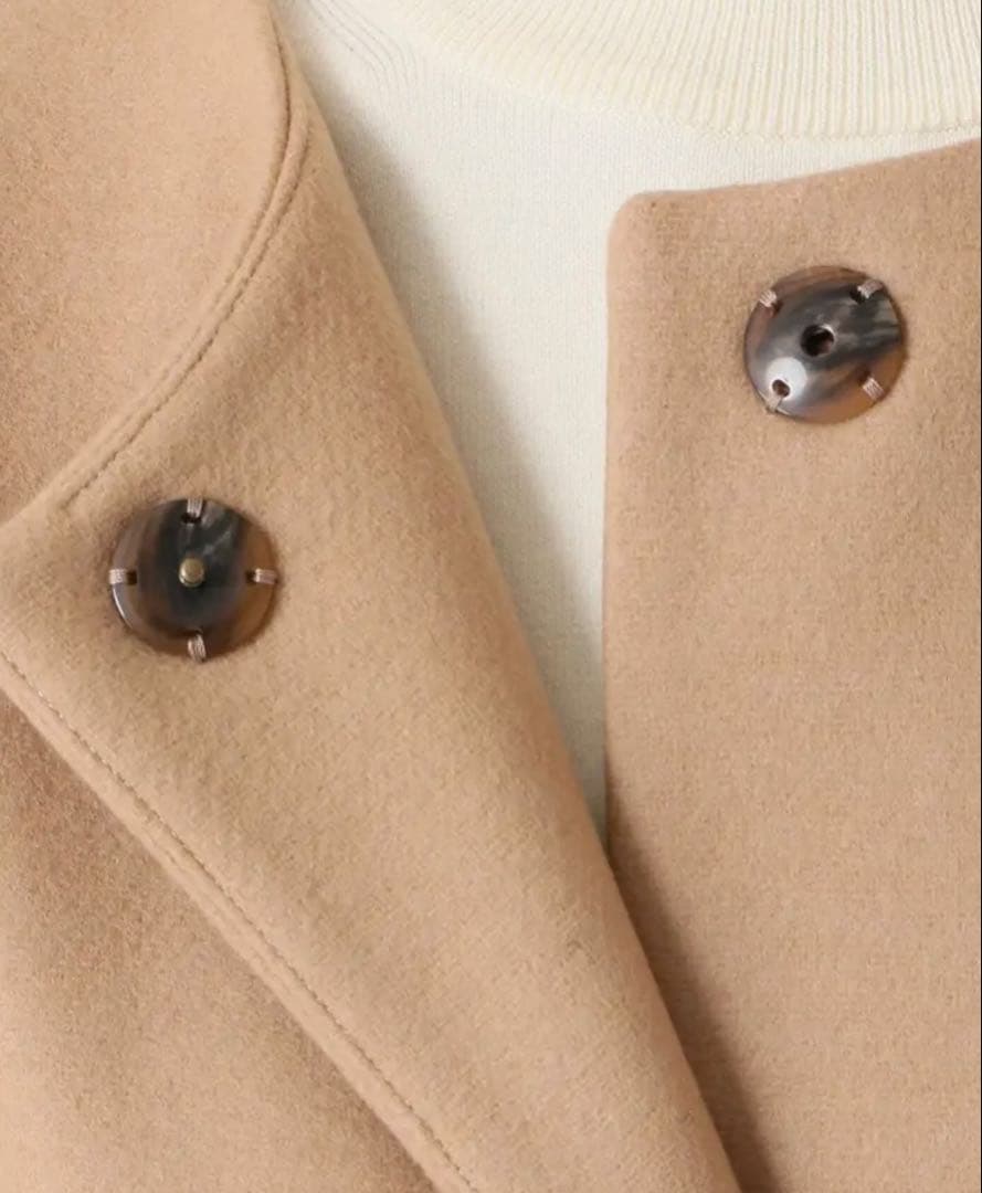 ノーカラーコート