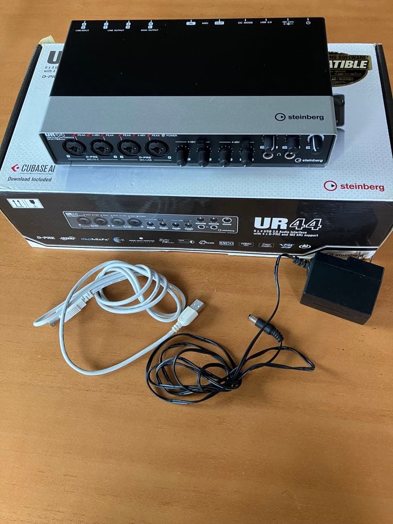 Steinberg UR44 オーディオインターフェイス【通電確認済み】