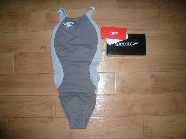 【SPEEDO】貴重な灰カラー！ファーストスキン FS２ 競泳水着 ハイレグ