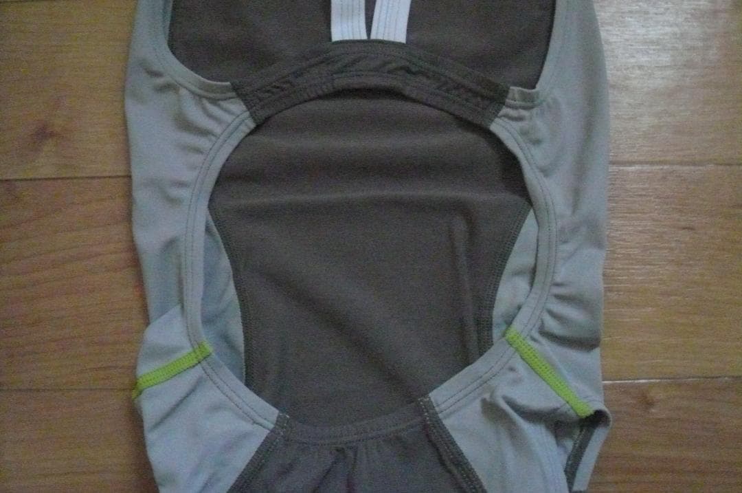 【SPEEDO】貴重な灰カラー！ファーストスキン FS２ 競泳水着 ハイレグ