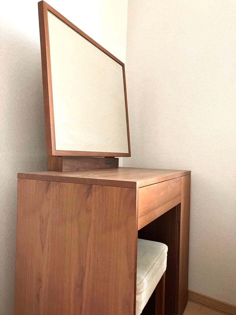 な*に様 木製ドレッサー・鏡台 ミラー付き