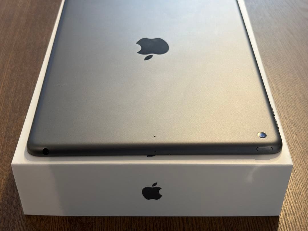 Apple iPad (第9世代) 10.2インチ 64GB WiFiモデル