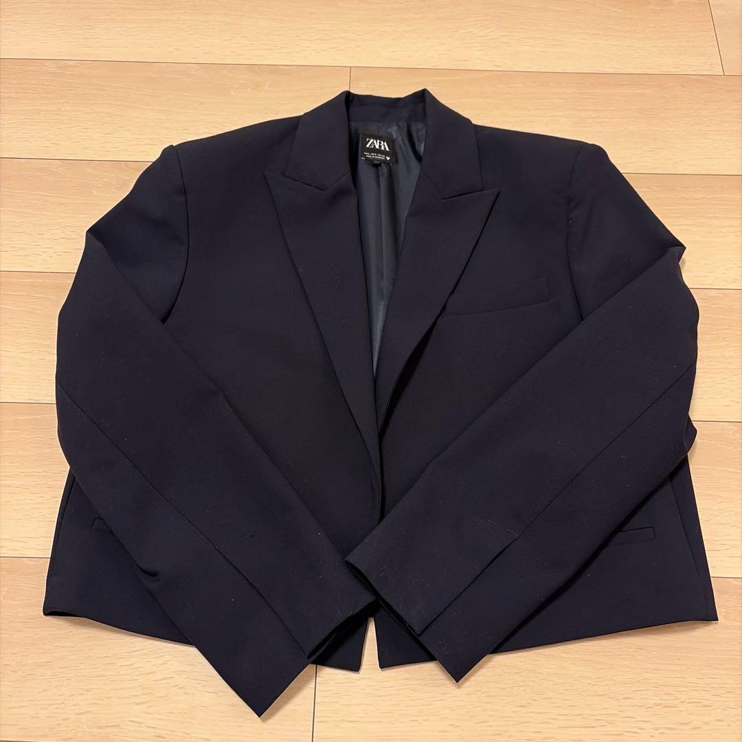 ZARA オーバーサイズクロップドテーラード 短丈ジャケット　レディース　メンズ