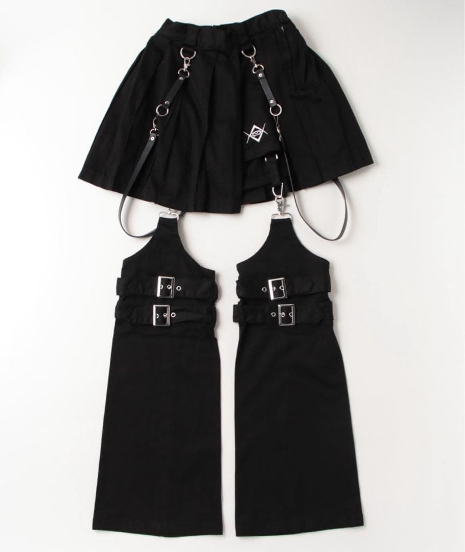 今だけ6000円引き！ REFLEM レッグカバー付きデニムショーパン