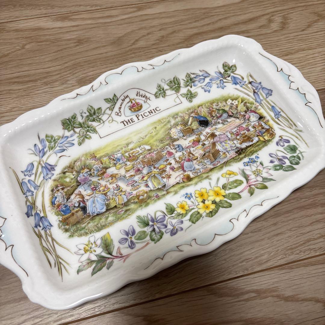 【美品】ロイヤルドルトン ブランブリーヘッジ ピクニック サンドウィッチプレート