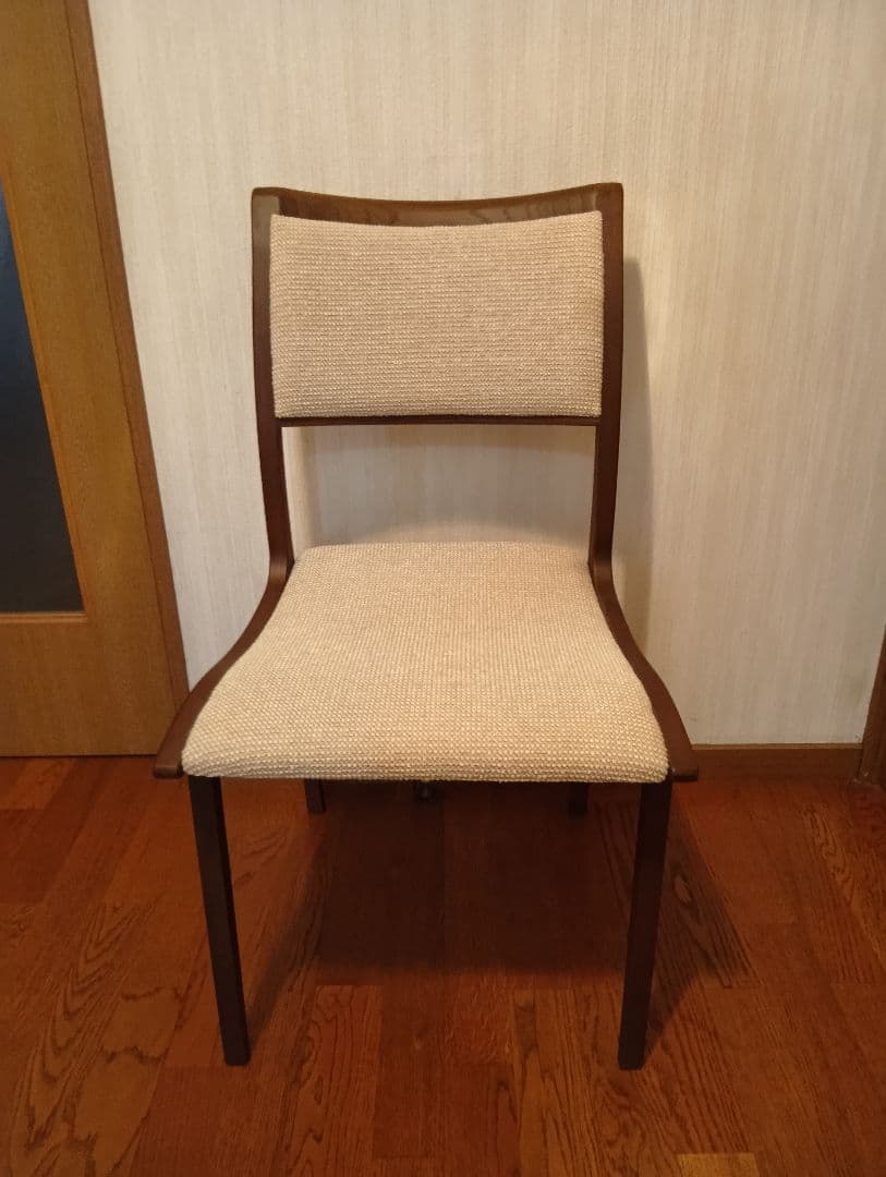 木製ダイニングチェア ベージュ