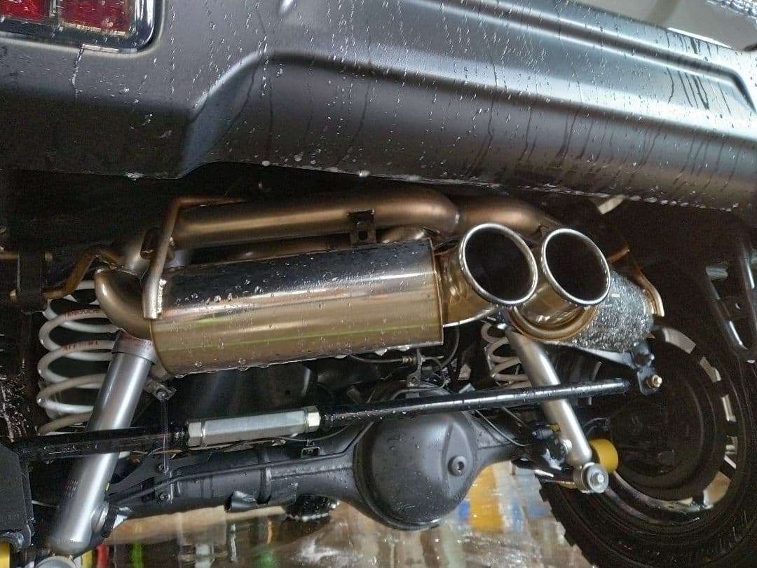 ジムニーJB64用センターW出しマフラー 5次元製 車検対応 未使用品