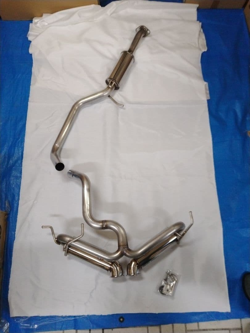 ジムニーJB64用センターW出しマフラー 5次元製 車検対応 未使用品