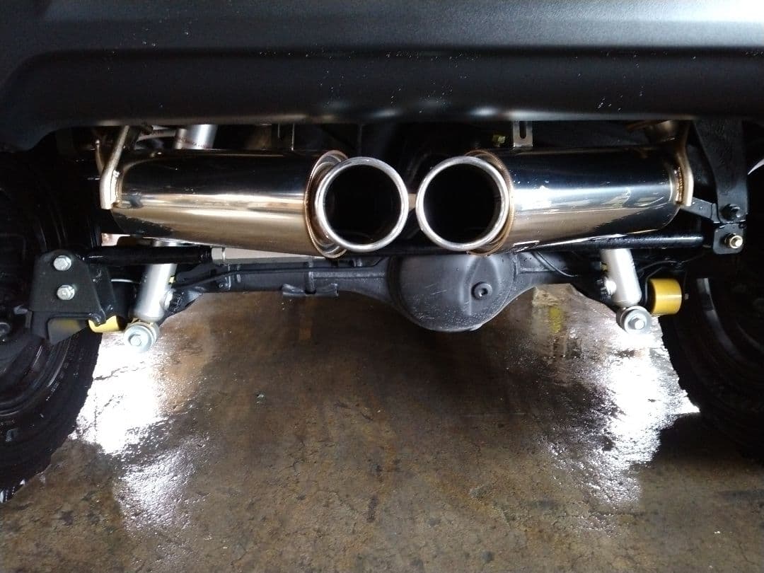 ジムニーJB64用センターW出しマフラー 5次元製 車検対応 未使用品