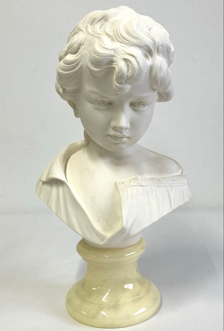 少女の胸像　白い陶器製　ジュゼッペ・ベッシ イタリア製