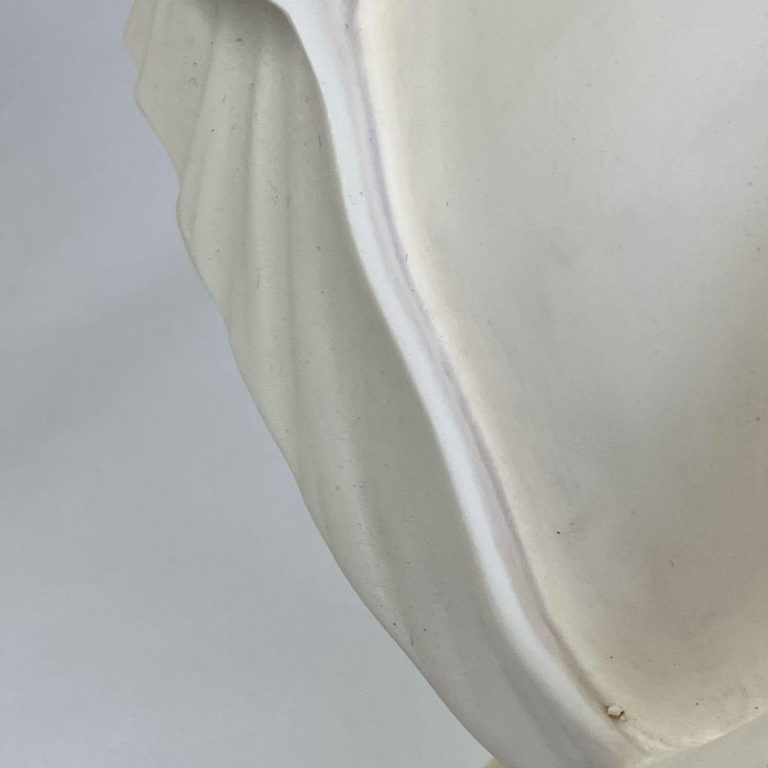 少女の胸像　白い陶器製　ジュゼッペ・ベッシ イタリア製