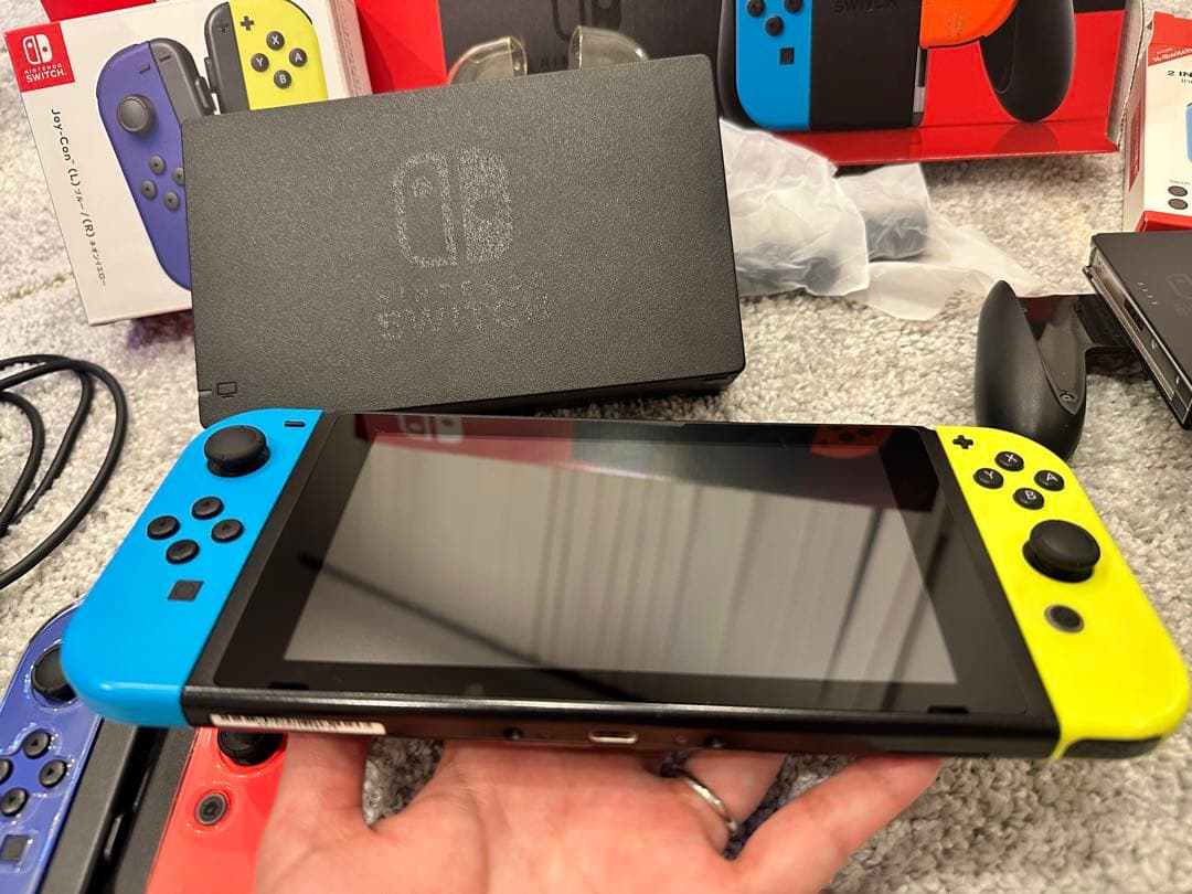 Nintendo Switch 本体 青/黄/赤/水色 美品 Switch