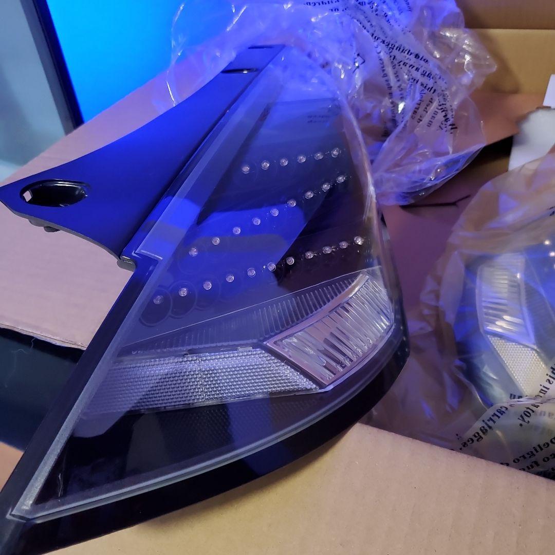 新品未使用 今週値引き デポ製 スモークテールライト LED Z33