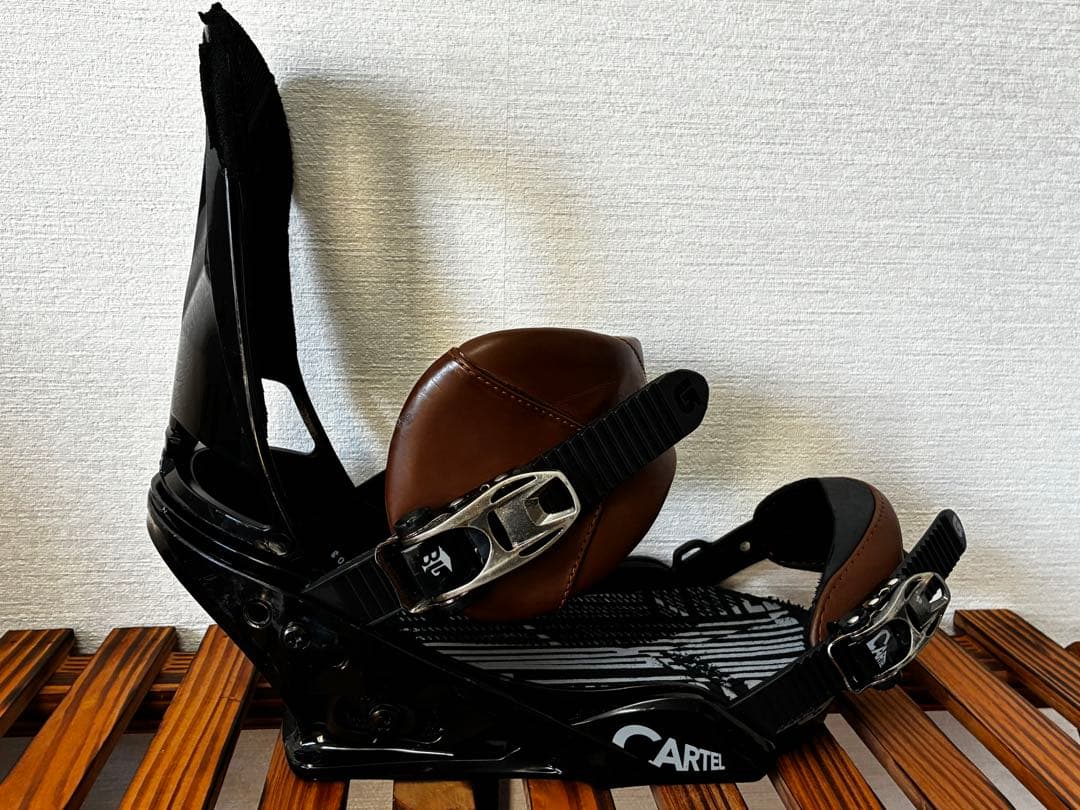 BURTONバインディング【カーテル（メンズMサイズ）】ブラック×茶色