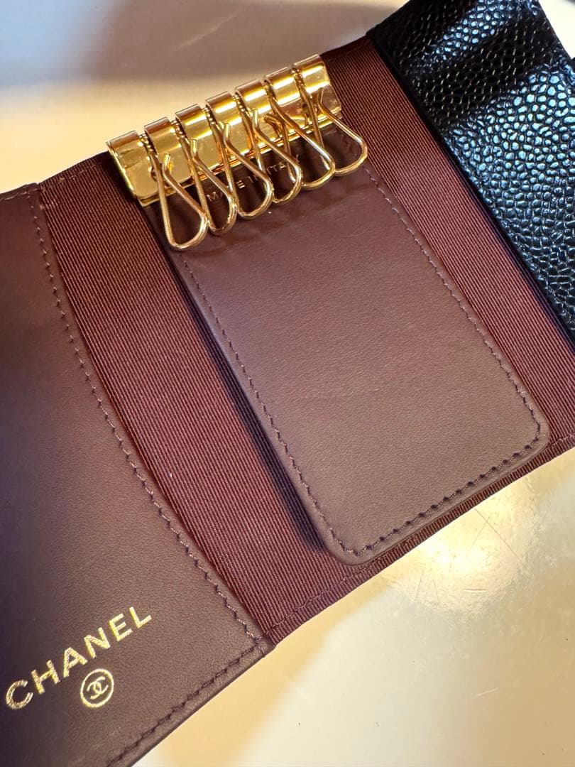 ♦︎極美品♦︎CHANELマトラッセキャビアスキンキーケース ブラック ゴールド金具