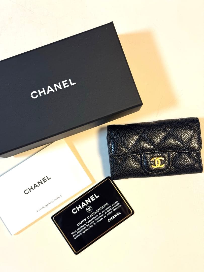 ♦︎極美品♦︎CHANELマトラッセキャビアスキンキーケース ブラック ゴールド金具