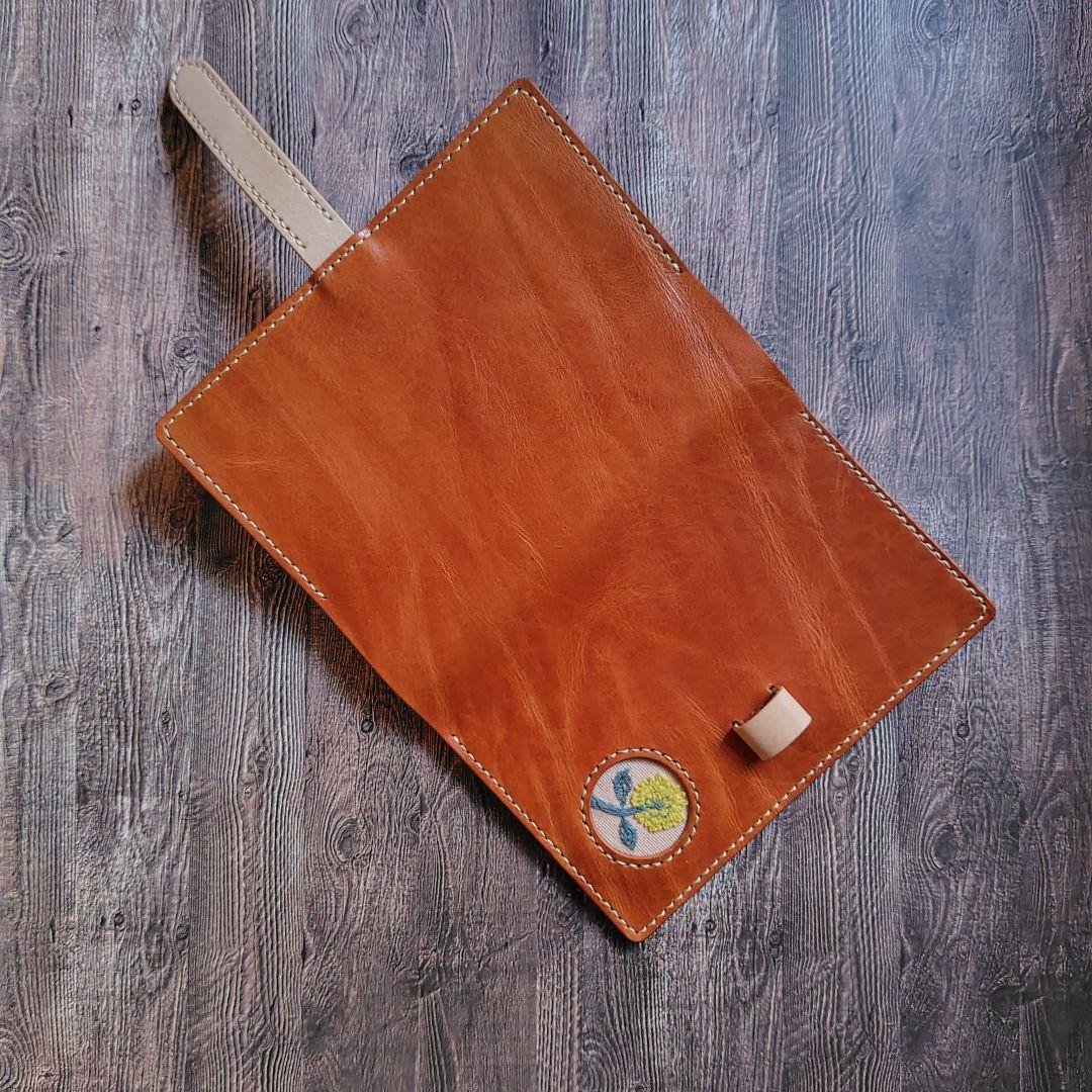 ハンドメイド 本革 お薬手帳カバー 母子手帳カバー 通帳ポーチ ミナペルホネン