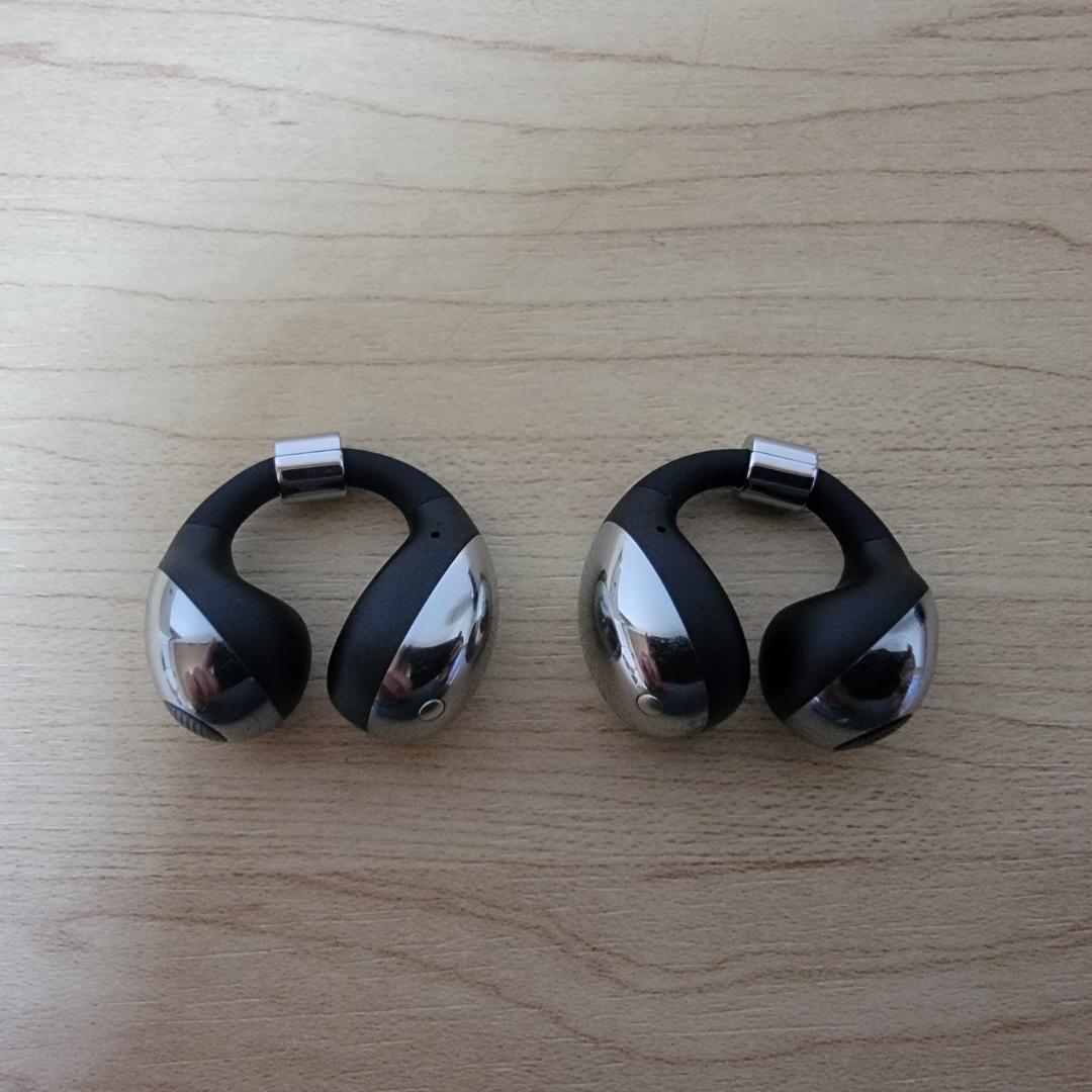 【ほぼ新品】BUTTONS CLIP（AI搭載 クリップ型ワイヤレスイヤホン）