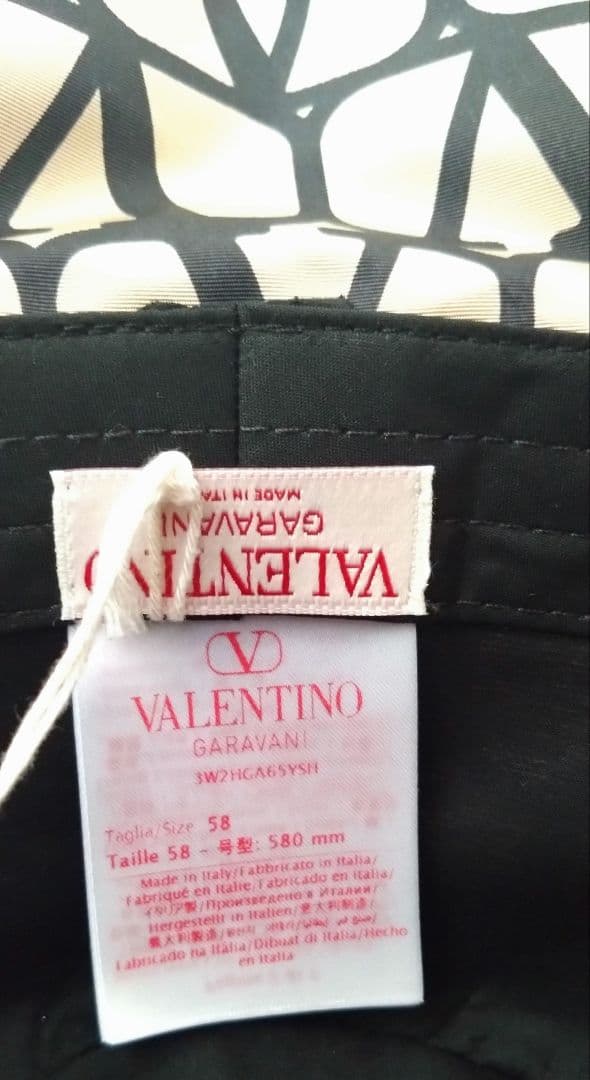 極美品　VALENTINO　ヴァレンティノ　帽子　 バケットハット　タグ付　38