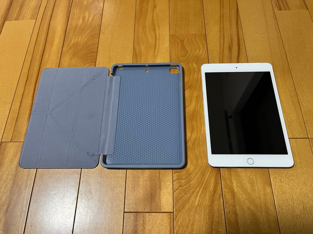 iPad mini 4 128GB WiFi+Cellular シルバー
