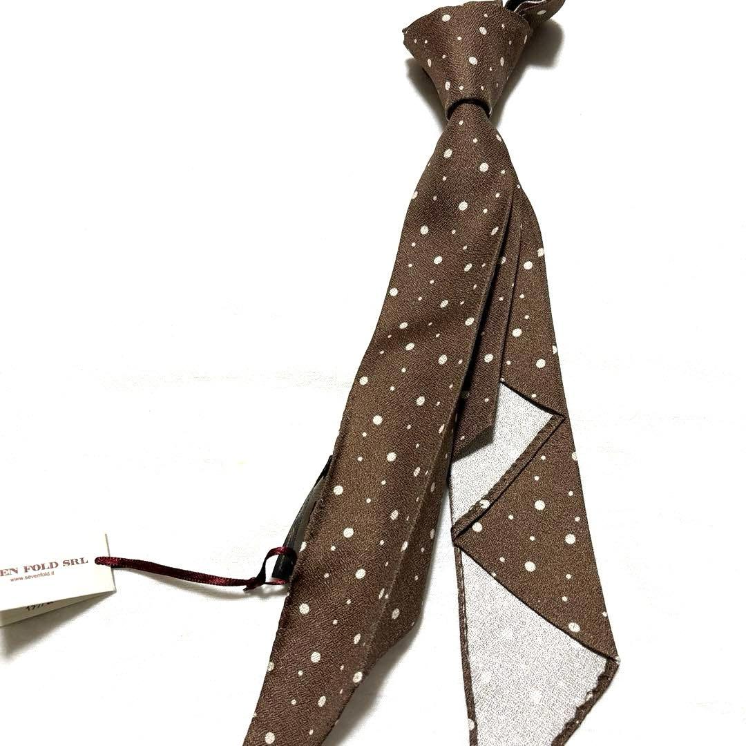 新品　アットヴァンヌッチ　ネクタイ　シャルパアスコット　スカーフ　タグ付