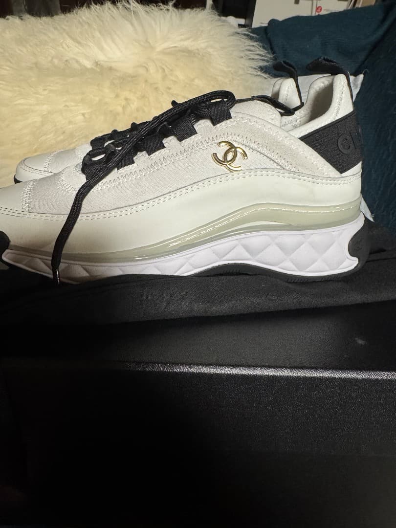 シャネル　ファブリックスニーカー　マトラッセ　ココマーク　ベージュ　36