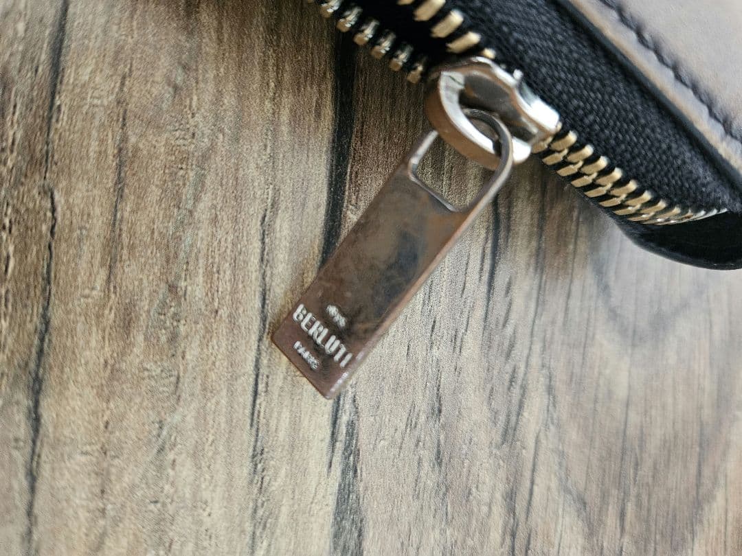 Berluti ベルルッティ二つ折り財布 ラウンドファスナー レザー