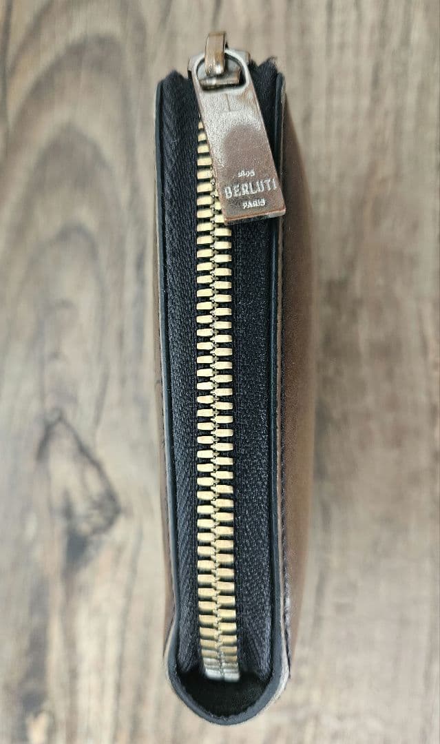 Berluti ベルルッティ二つ折り財布 ラウンドファスナー レザー