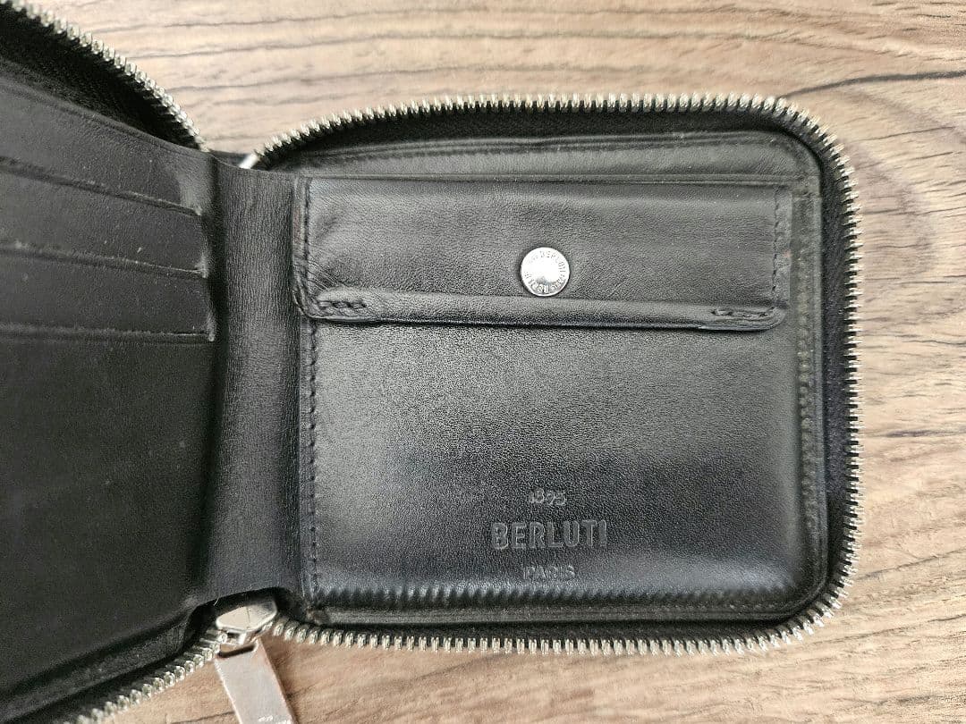 Berluti ベルルッティ二つ折り財布 ラウンドファスナー レザー
